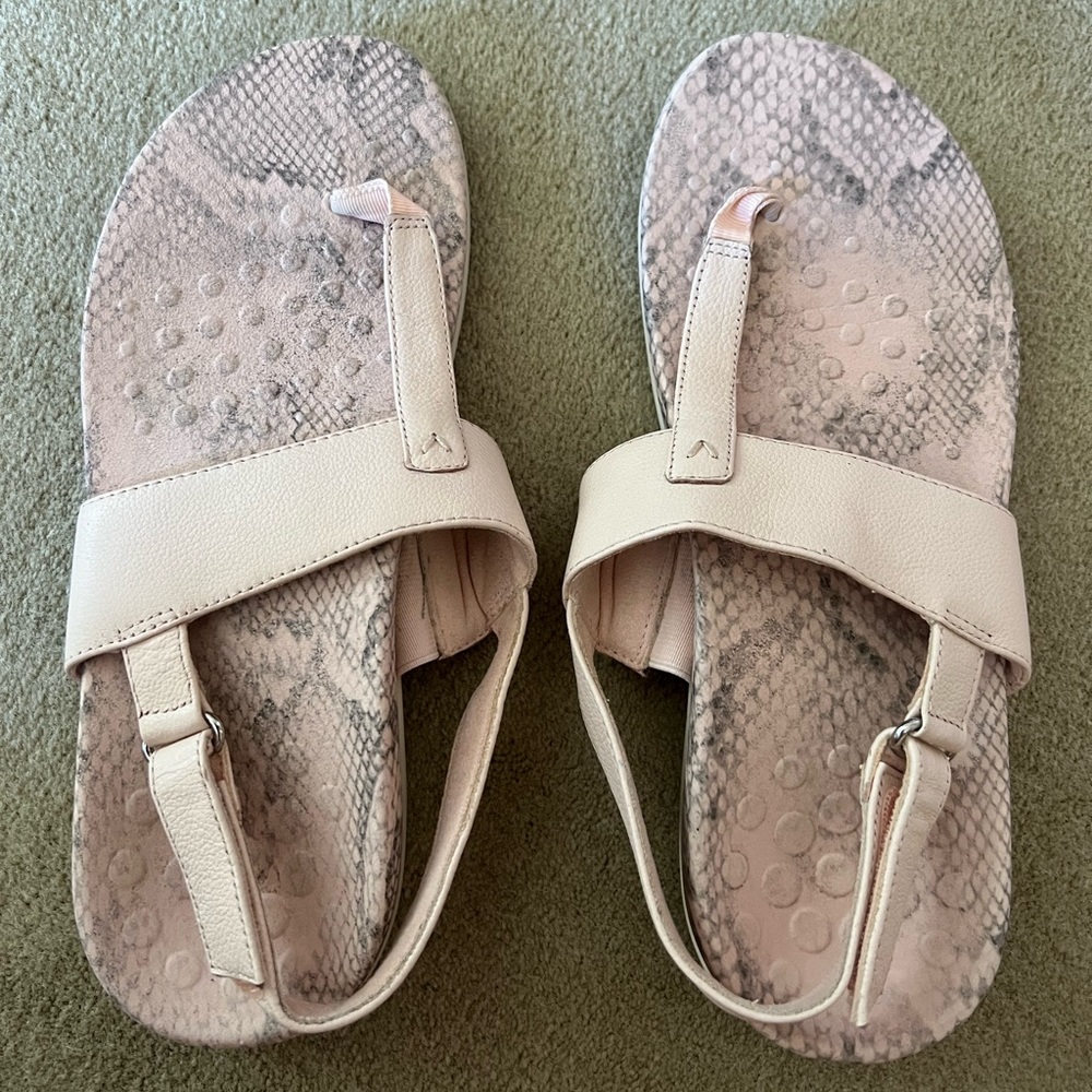 Vionic Tala Sandal in Light Pink Size 9 WIDE